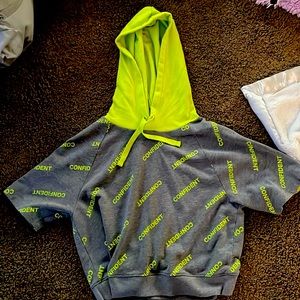 Flirtitude active crop top sweater